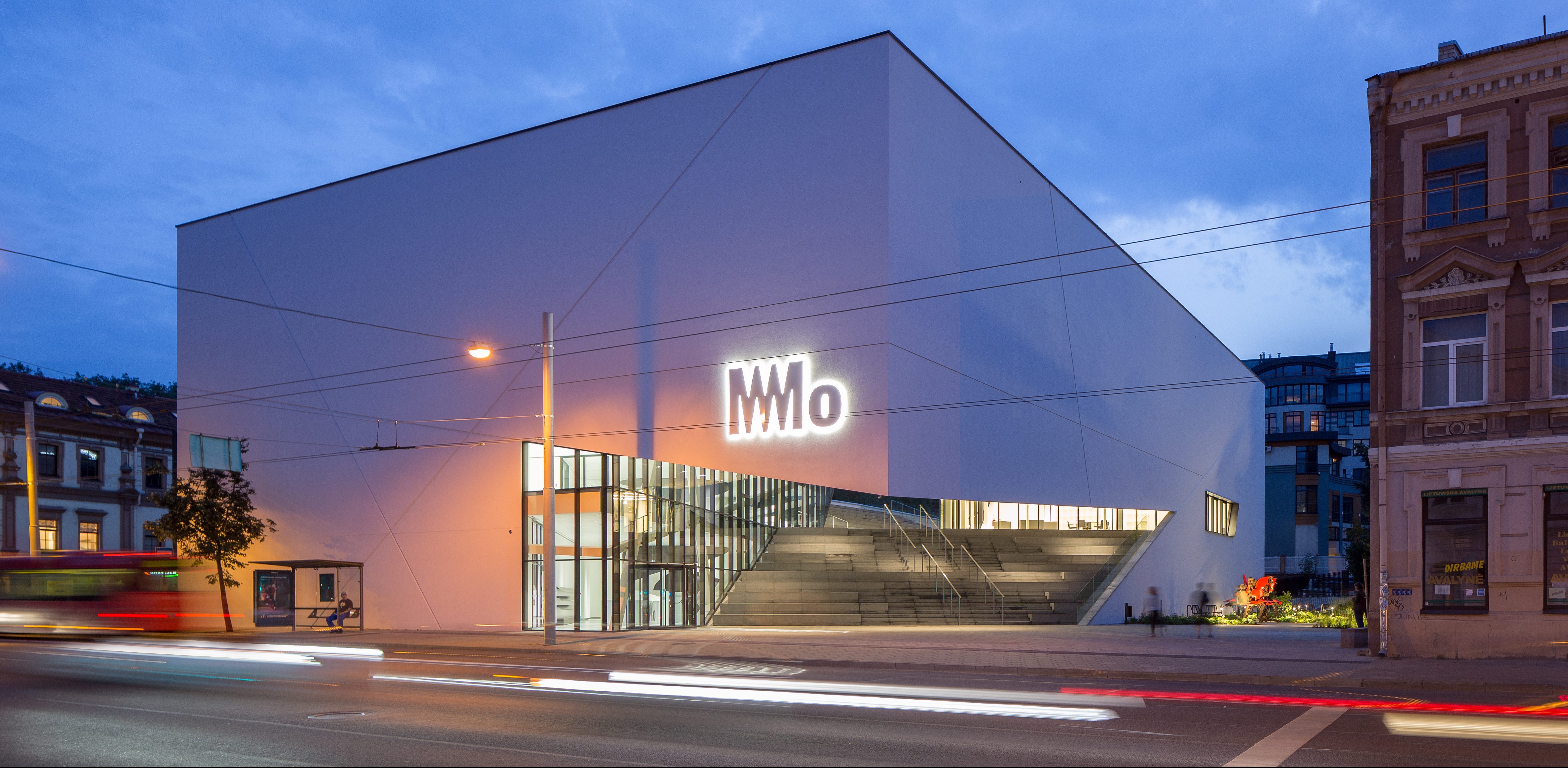 Baigta išskirtiniais architektūriniais sprendimais garsėjančio “MO muziejaus” pastato statyba
